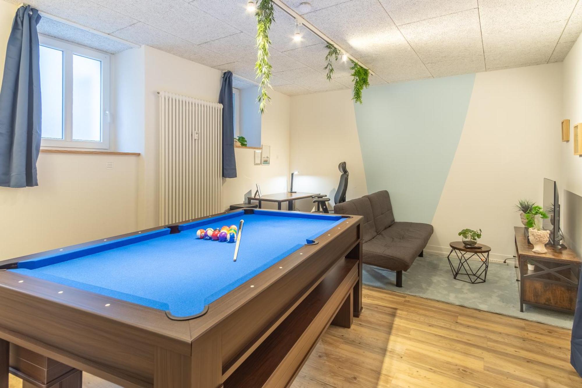 Appartement Pool Table Heaven, Workstation, 4K Tv, Netflix à Leipzig Extérieur photo